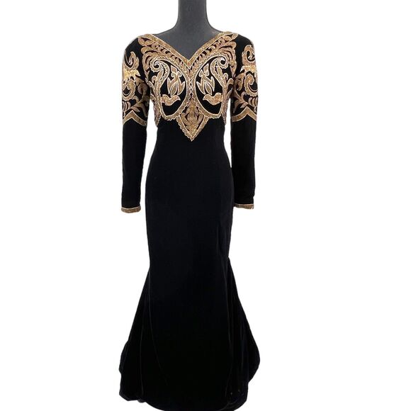 Vintage Victor Costa Black Velvet Heavily Beaded Evening Gown Bustle Back Sz 4 - Picture 1 of 16